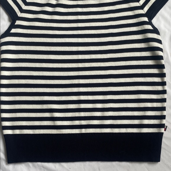 Tommy Hilfiger Navy & White Striped Knit Top - Classic Style - Medium - Picture 6 of 10